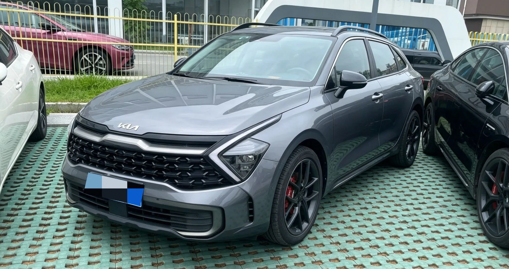 Lion Platinum Expansion 2023 1.5T 2WD Premium Edition