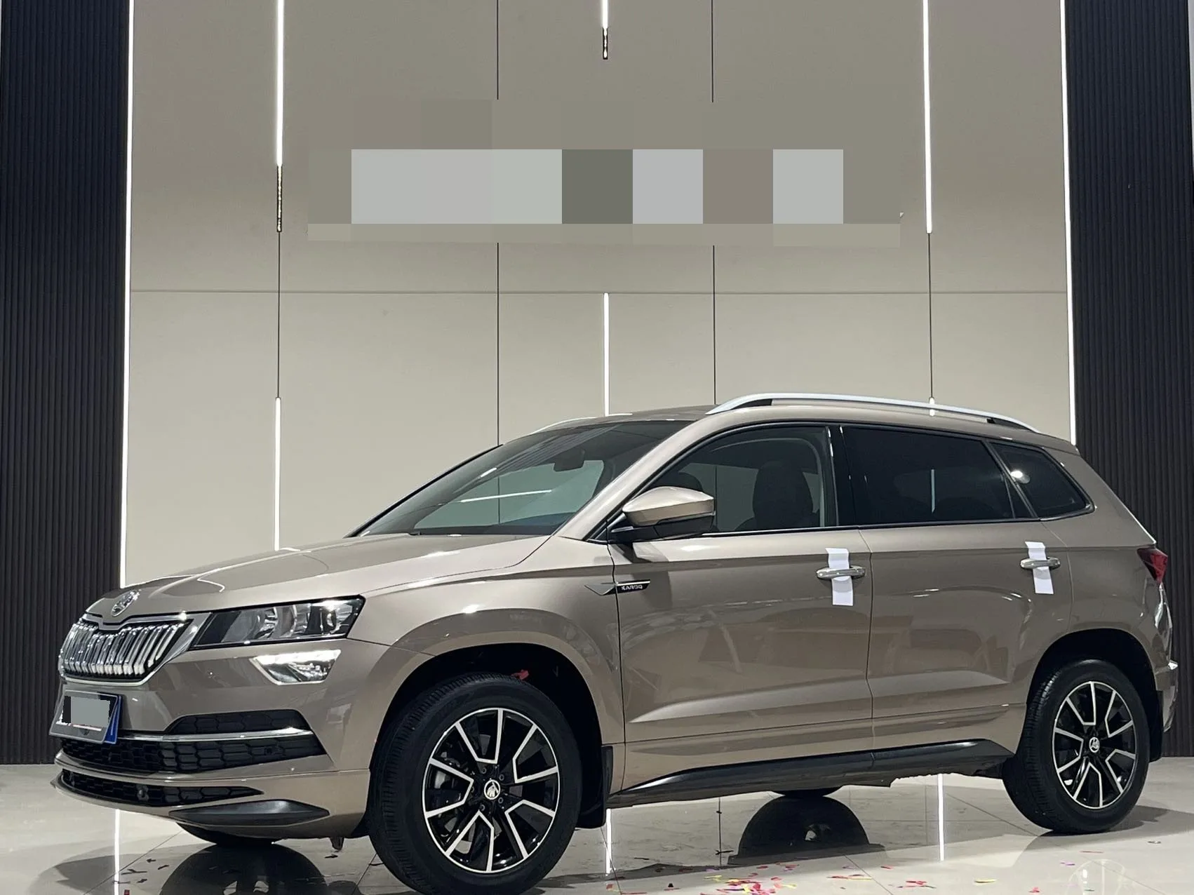 Karoq 2022 TSI280 Premium Edition