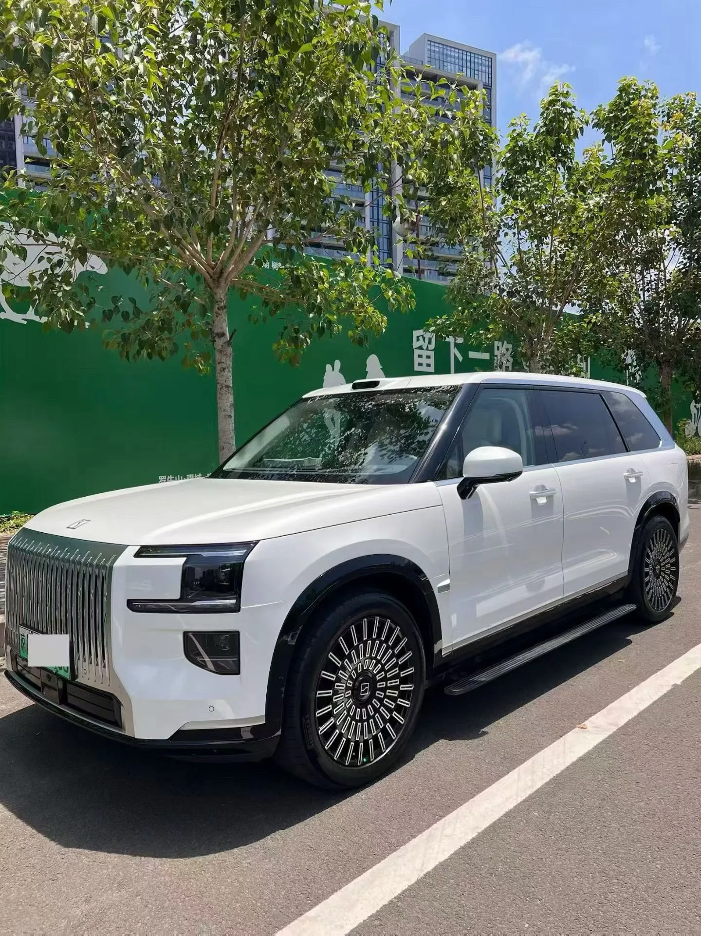 Jike 2025 Model Jike 9X 2.0T Ultra Edition 70kWh Automatic