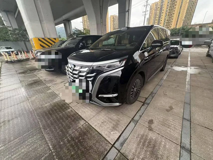 Denza 2025 Denza D9 DM-i 1.5T CVT Intelligent Driving Edition 1020 AWD Flagship Automatic