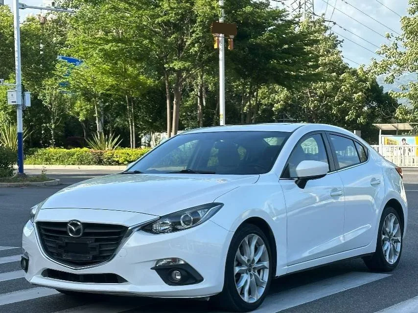Mazda3 Axela 2014 Sedan 2.0L Automatic Sport