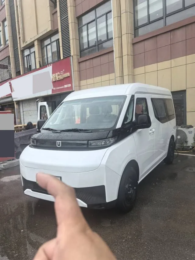 Remote 2025 Super VAN Smart Wealth Edition Action Model, 4.99-meter All-Electric Short-Wheelbase Mid-Roof Light Commercial Van, Smart Core 51kWh, Automatic Transmission