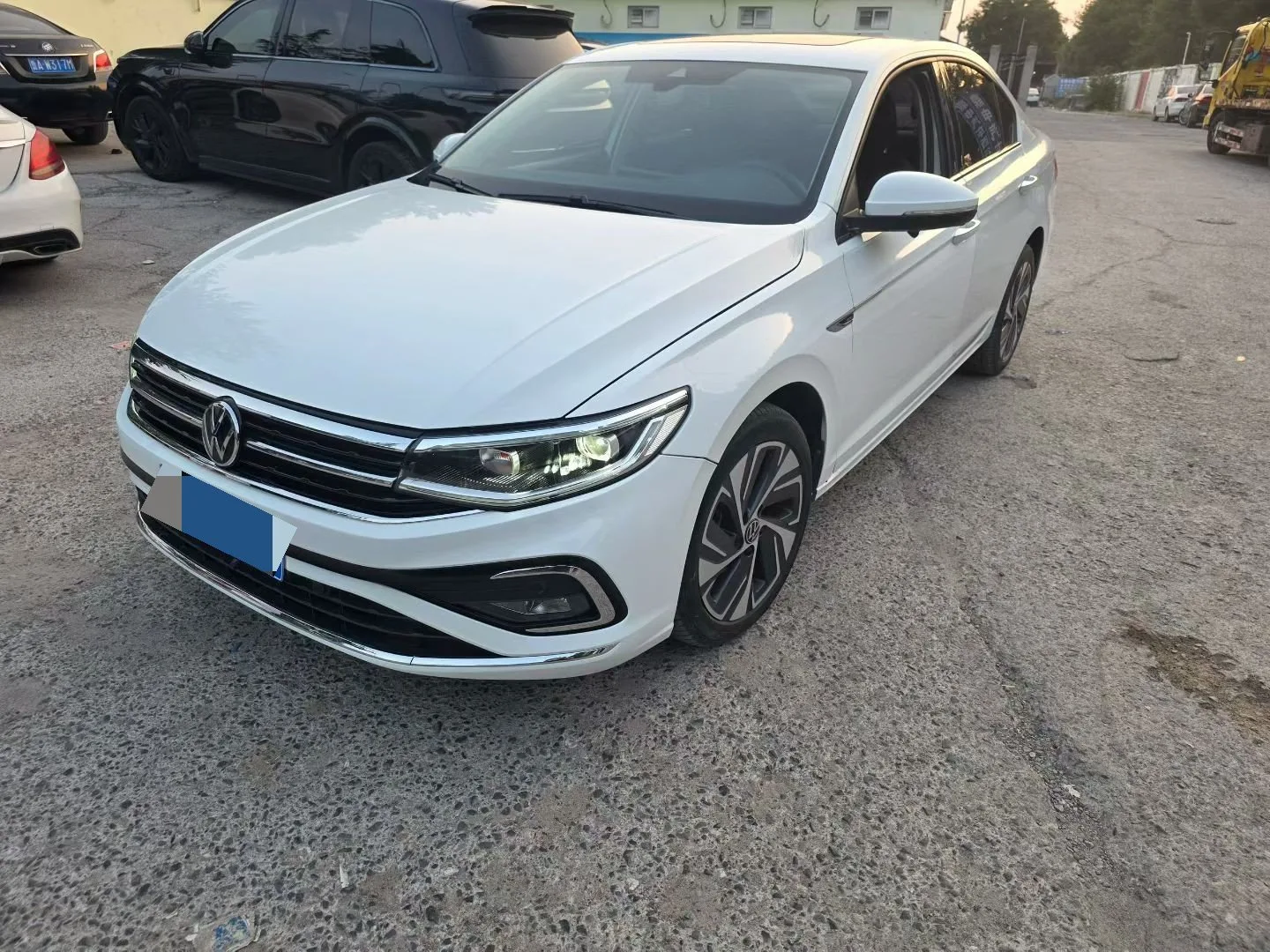 2023 Volkswagen Bora 300TSI DSG Basic Model