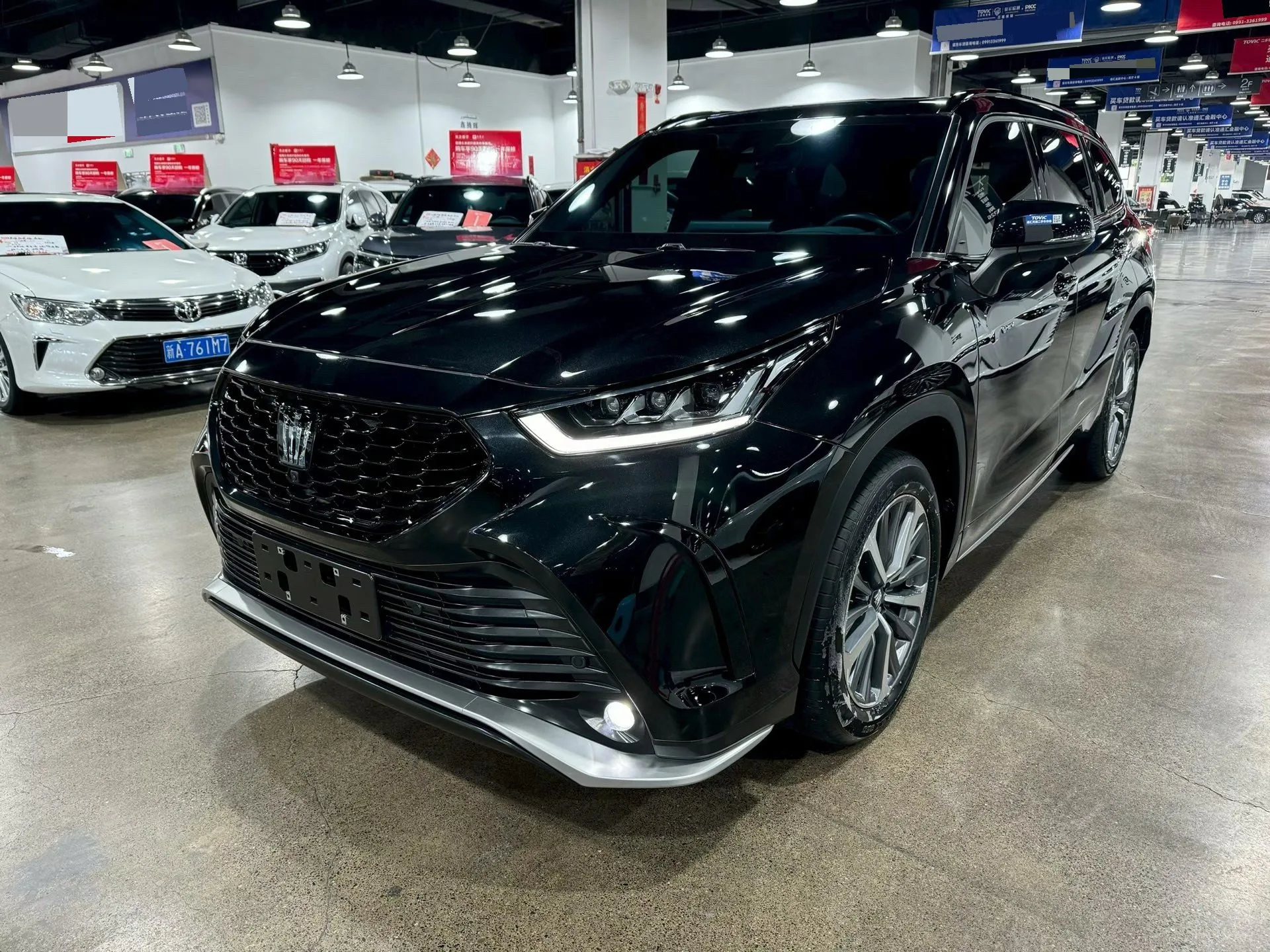 Toyota 2024 Crown Land Cruiser HEV 2.5 CVT 4WD Premium Edition Automatic