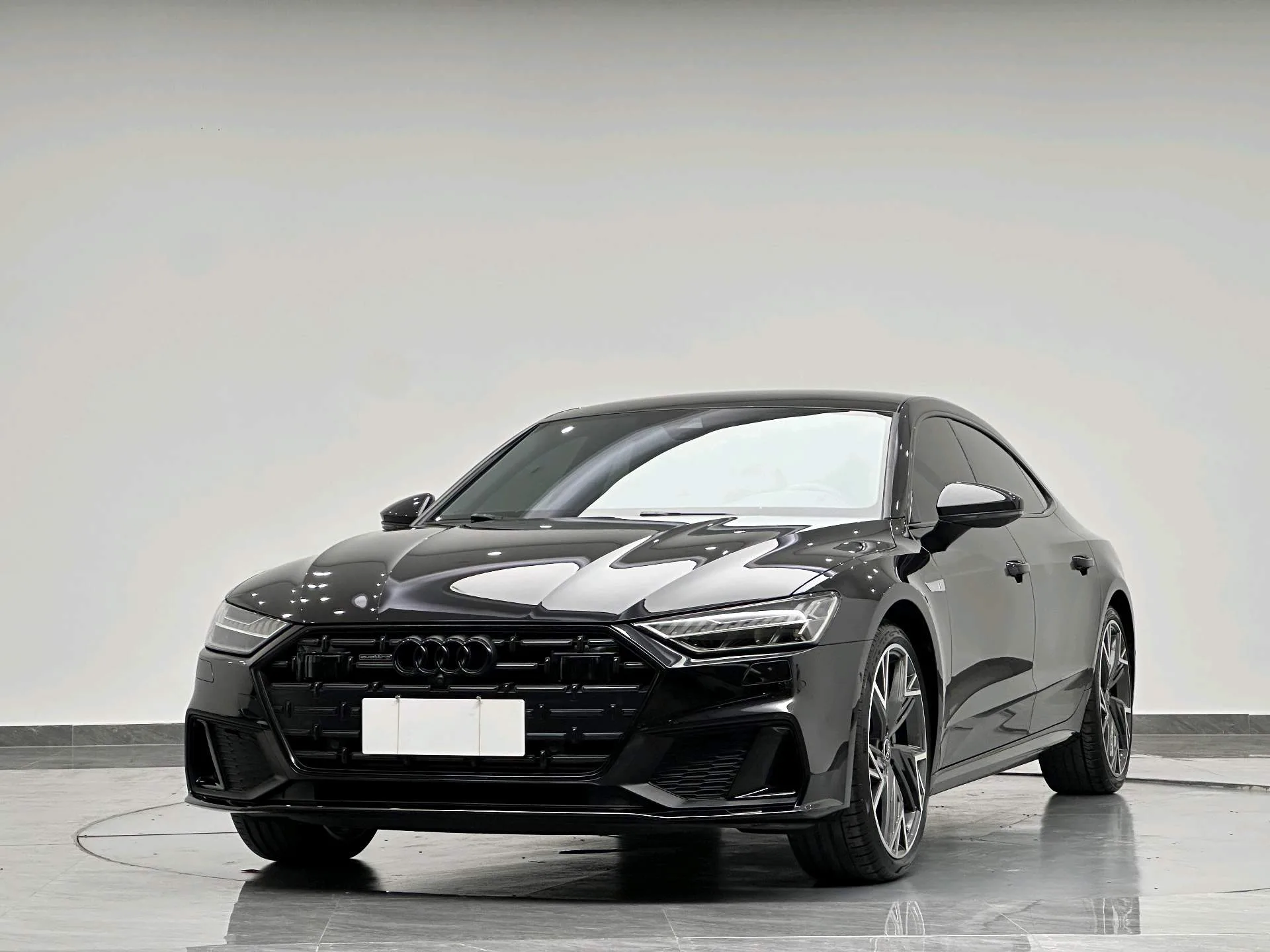 Audi A7L 2022 45 TFSI quattro S-line Black Knight Edition