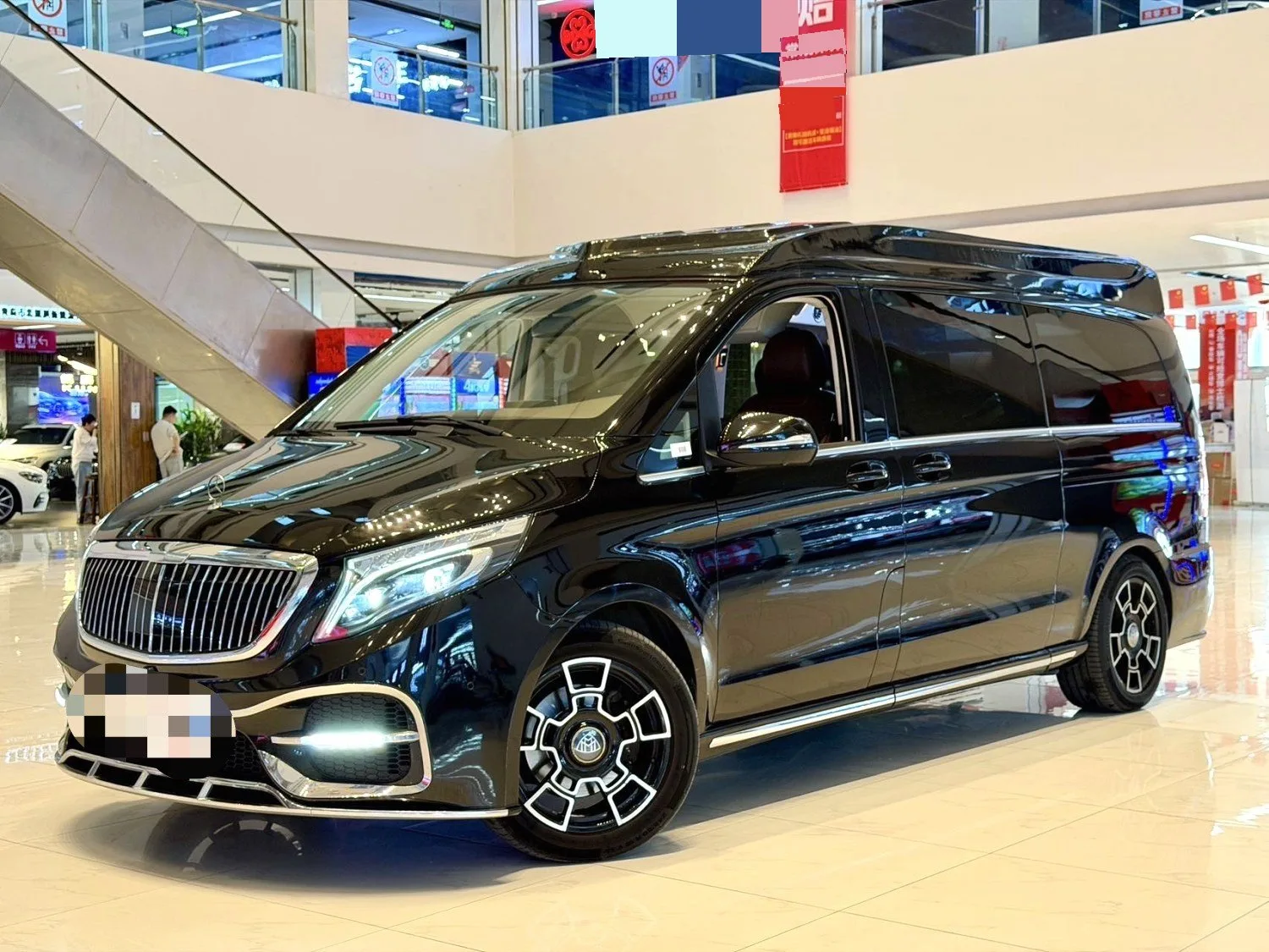 Mercedes-Benz V-Class 2018 V 260 L Premium Extended Edition (China V Emission Standard)