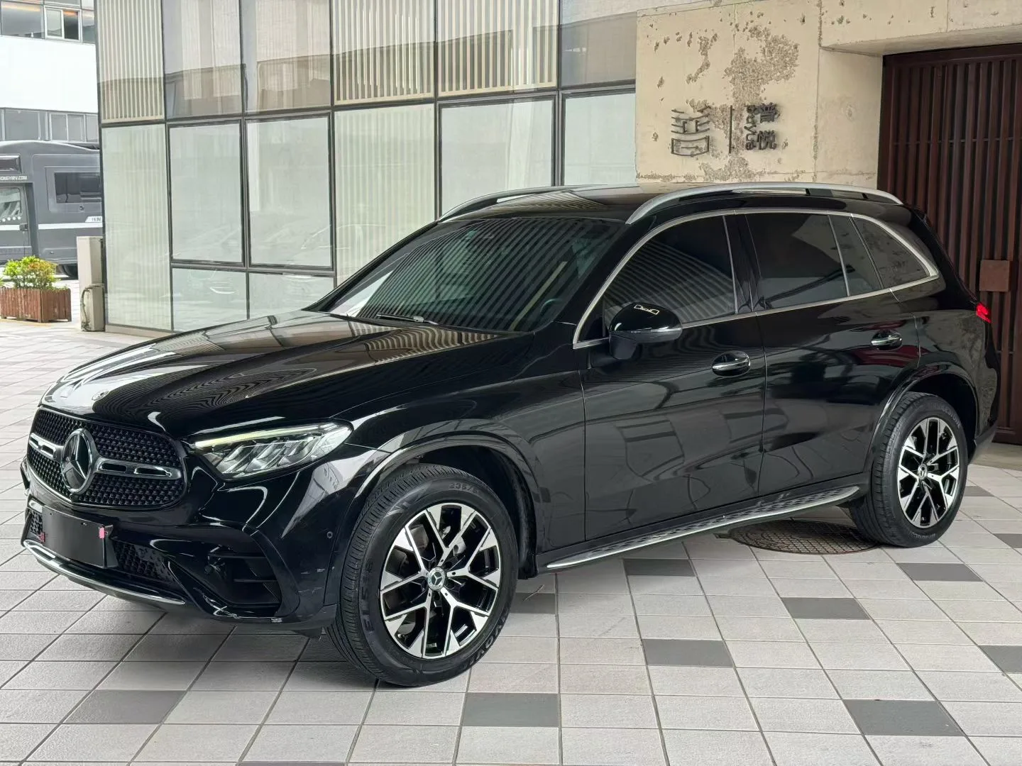 Mercedes-Benz GLC 2023 GLC 260 L 4MATIC Base Model