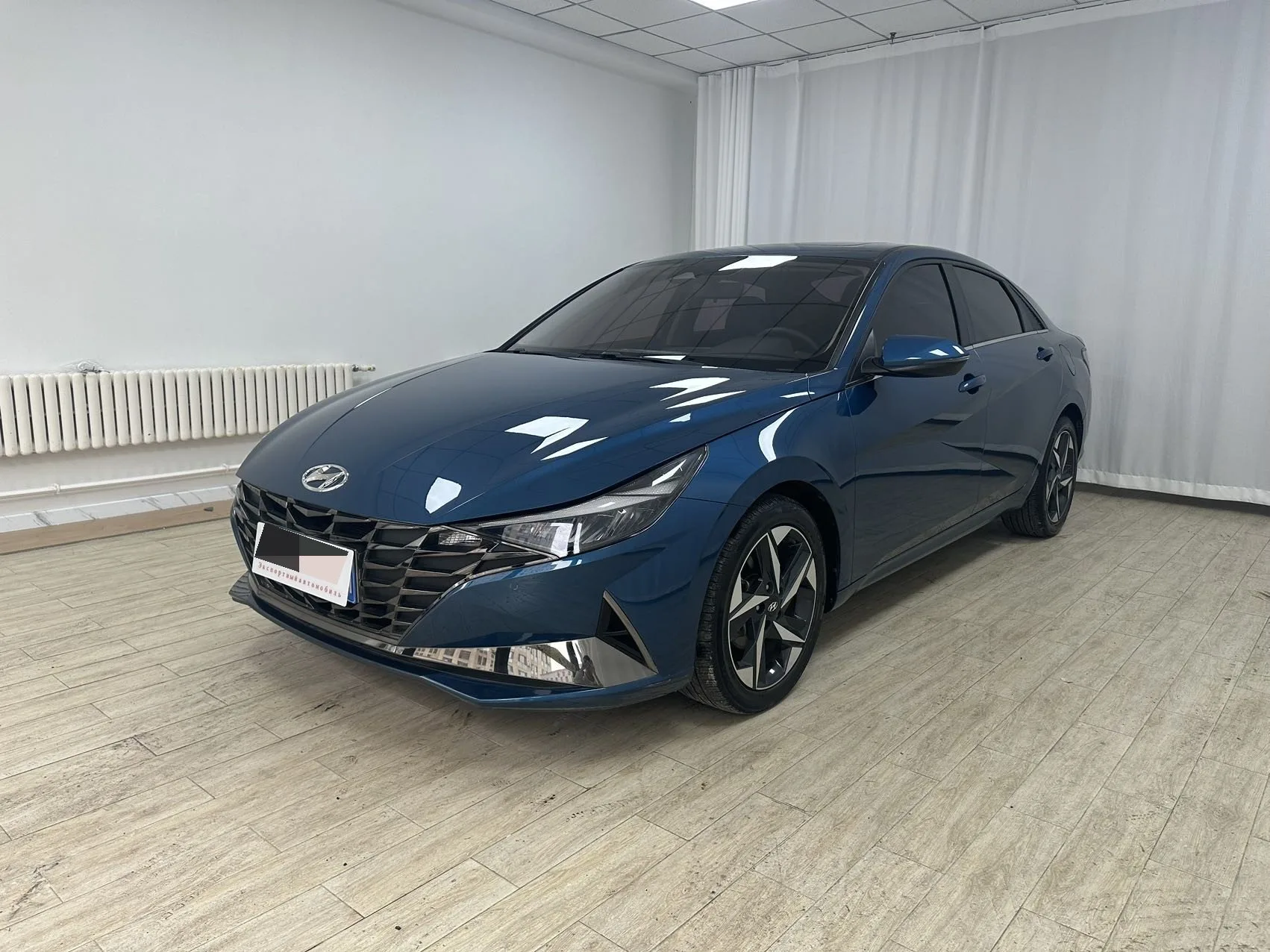 Hyundai Elantra 2022 1.5L CVT LUX Premium Edition