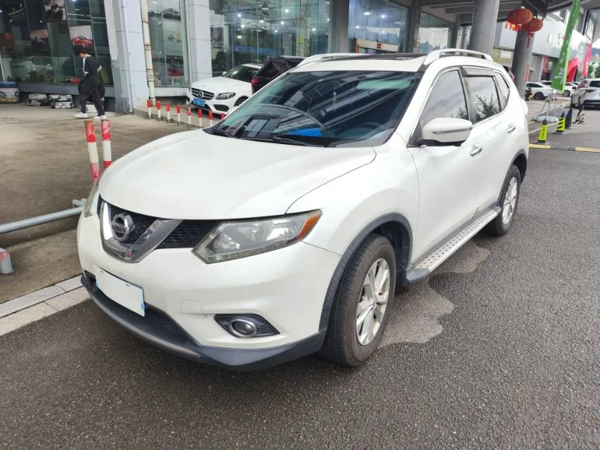 Nissan X-Trail 2015 2.5L CVT Leading MAX Edition 4WD