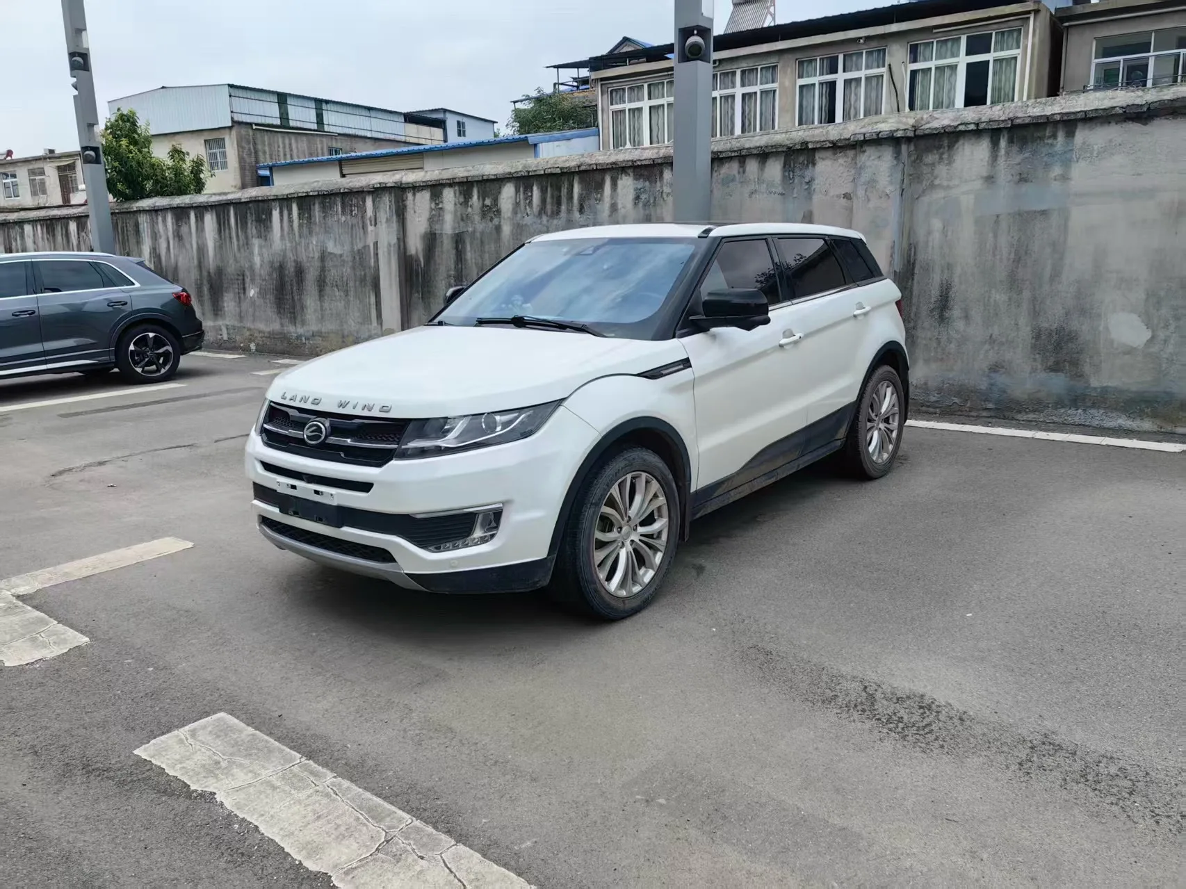 Landwind X7 2016 2.0T Panoramic Premium Edition