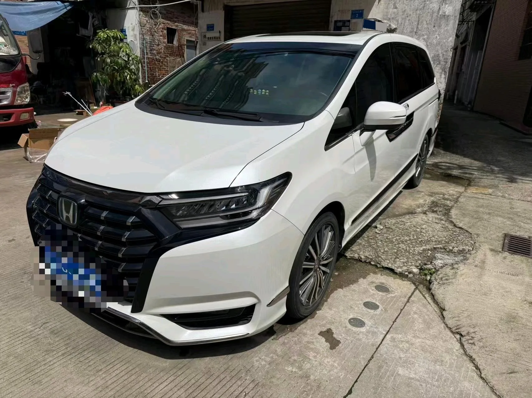 Elysion 2022 2.0L e:HEV Luxury Edition