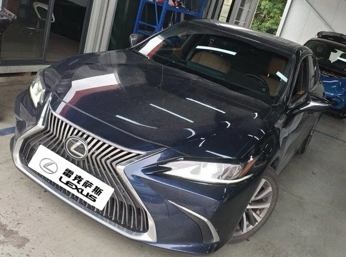 Lexus ES 2020 200 Excellence Edition