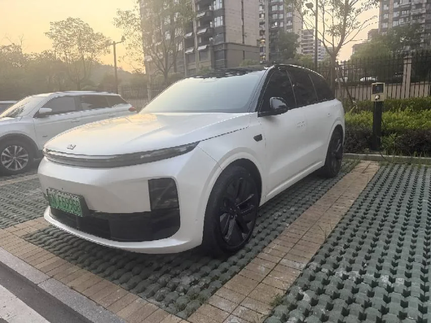Li Auto L6 2024 Pro