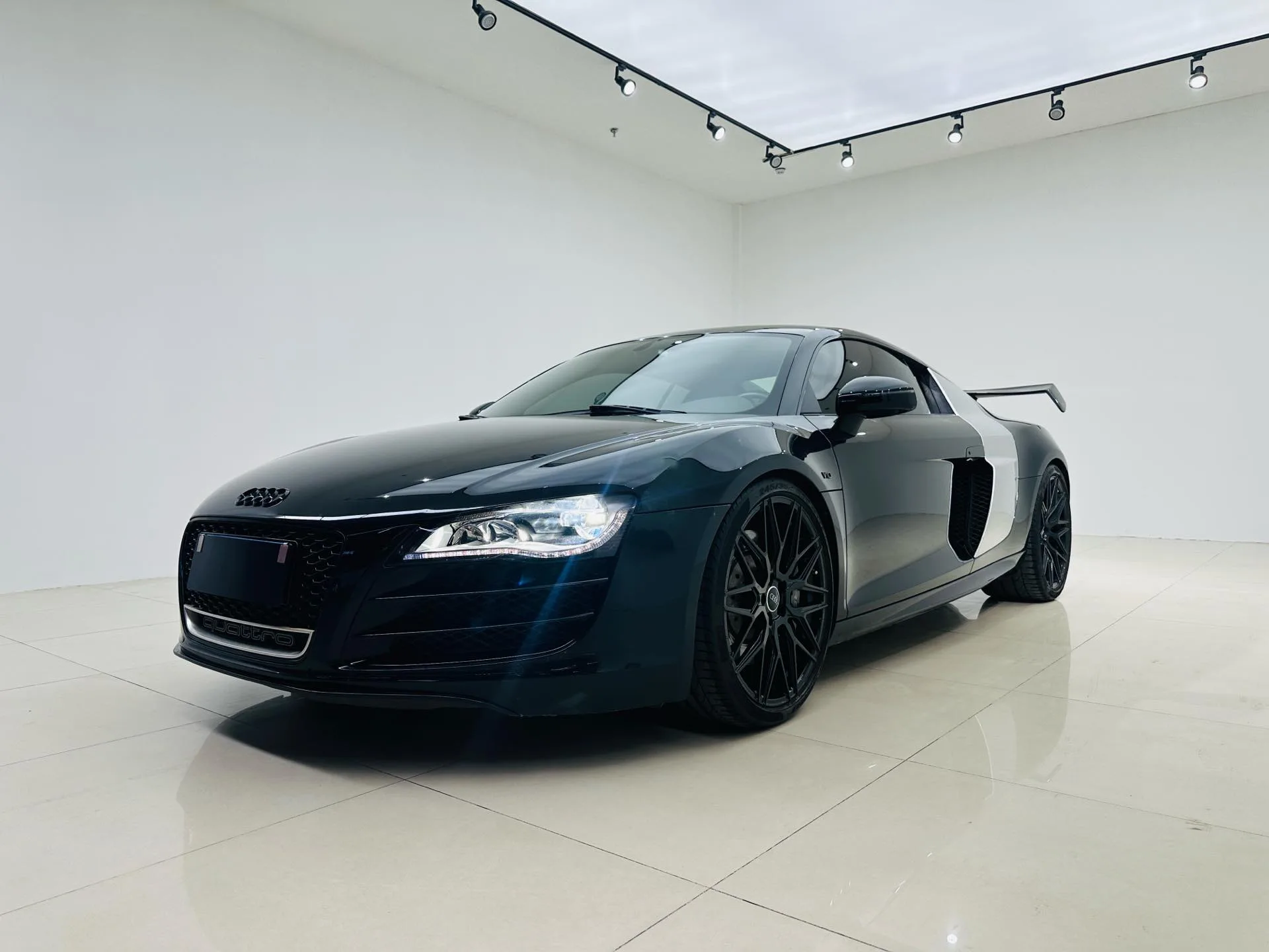 Audi R8 (Imported), 2012 Audi R8 5.2 FSI quattro Limited Edition, Automatic Transmission