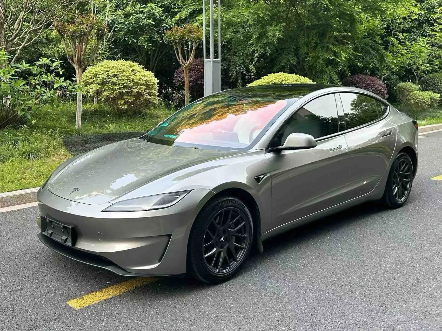 Model 3 2023 Rear-Wheel Drive