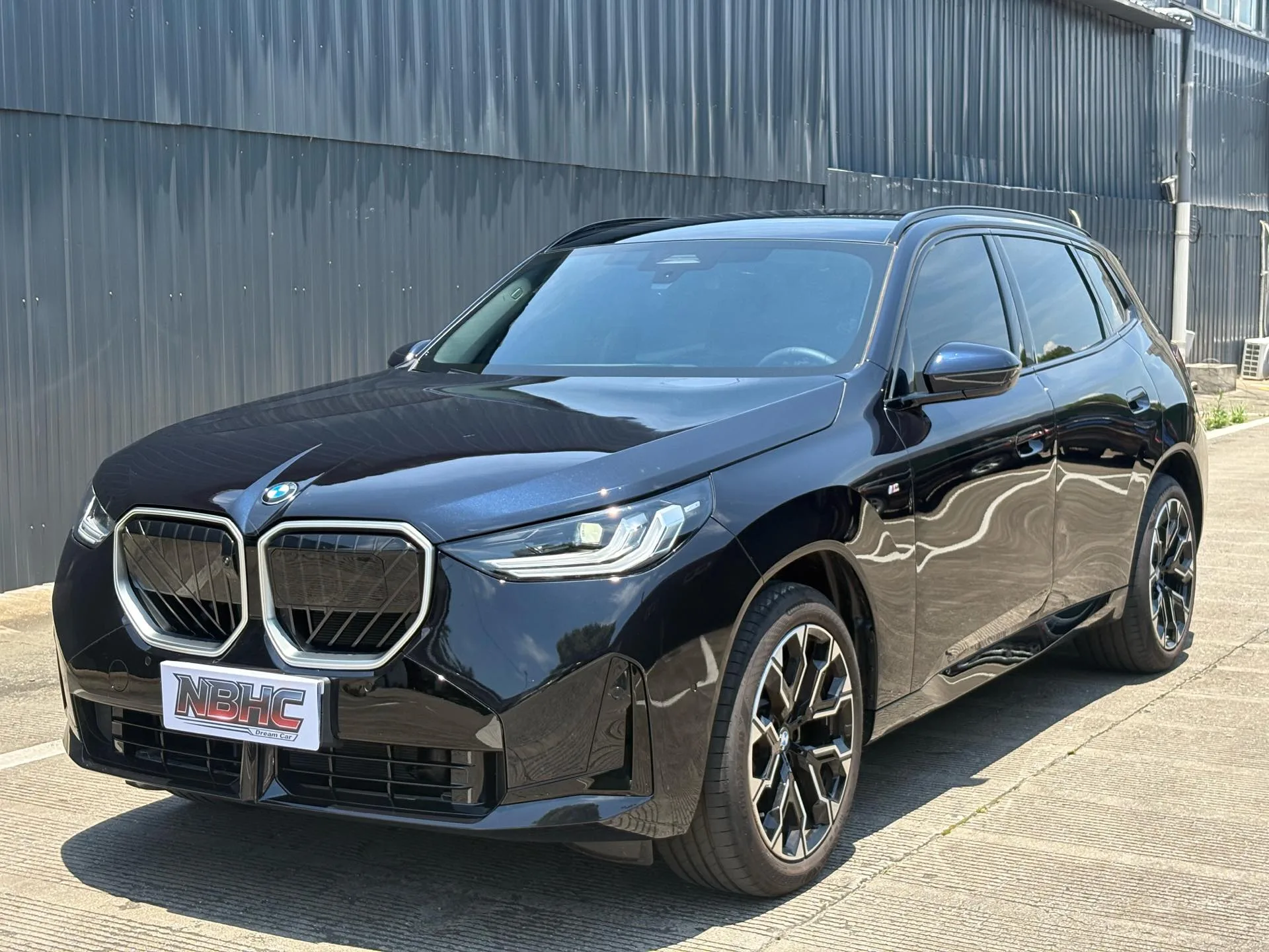 BMW 2025 X3 xDrive30L 2.0T Leading Edition M Sport Shadow Edition Automatic