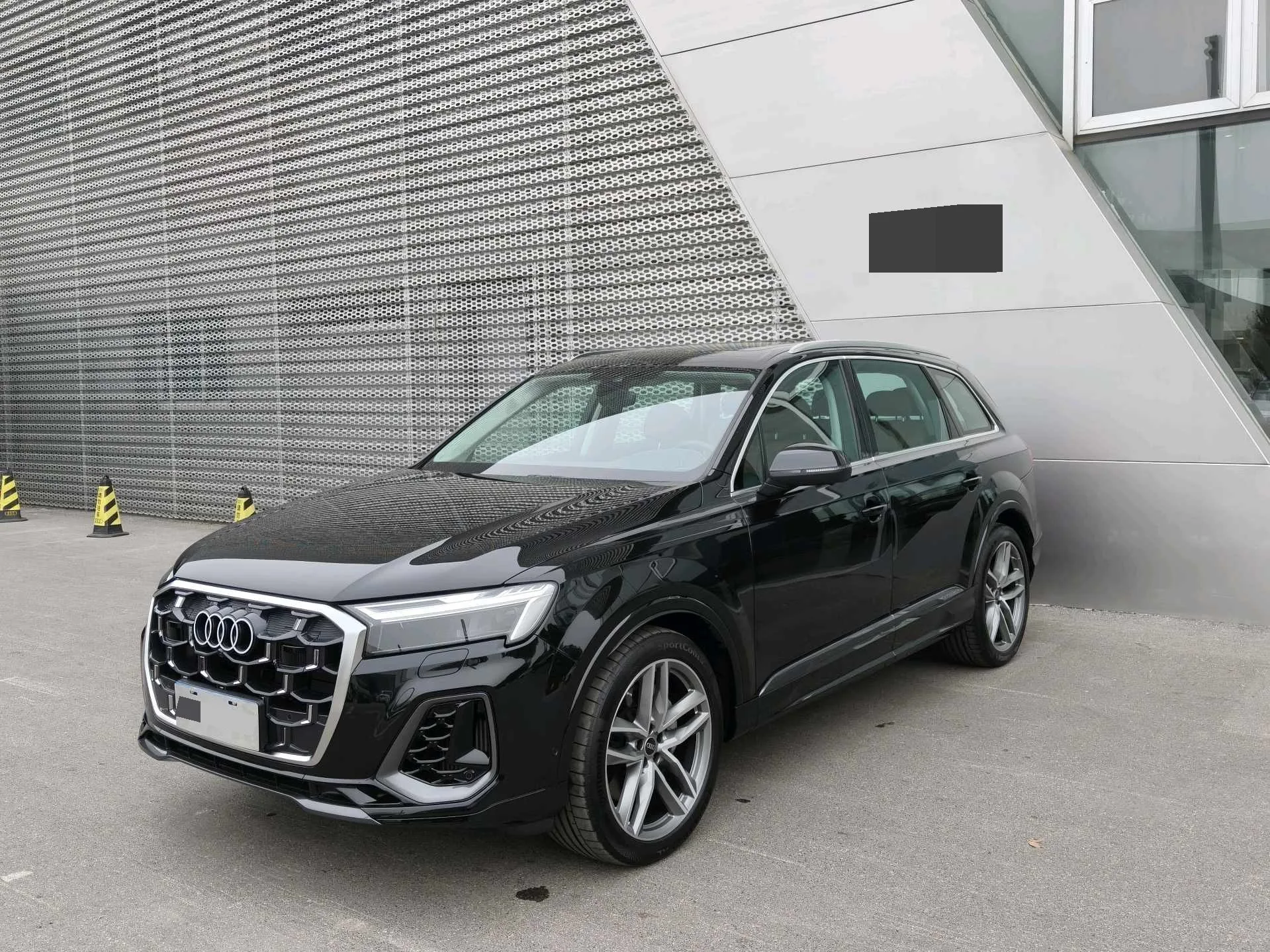 Audi Q7 (Imported) 2025 Model Year Q7 48V 3.0 TFSI 55 TFSI Quattro S line Sport Automatic Transmission