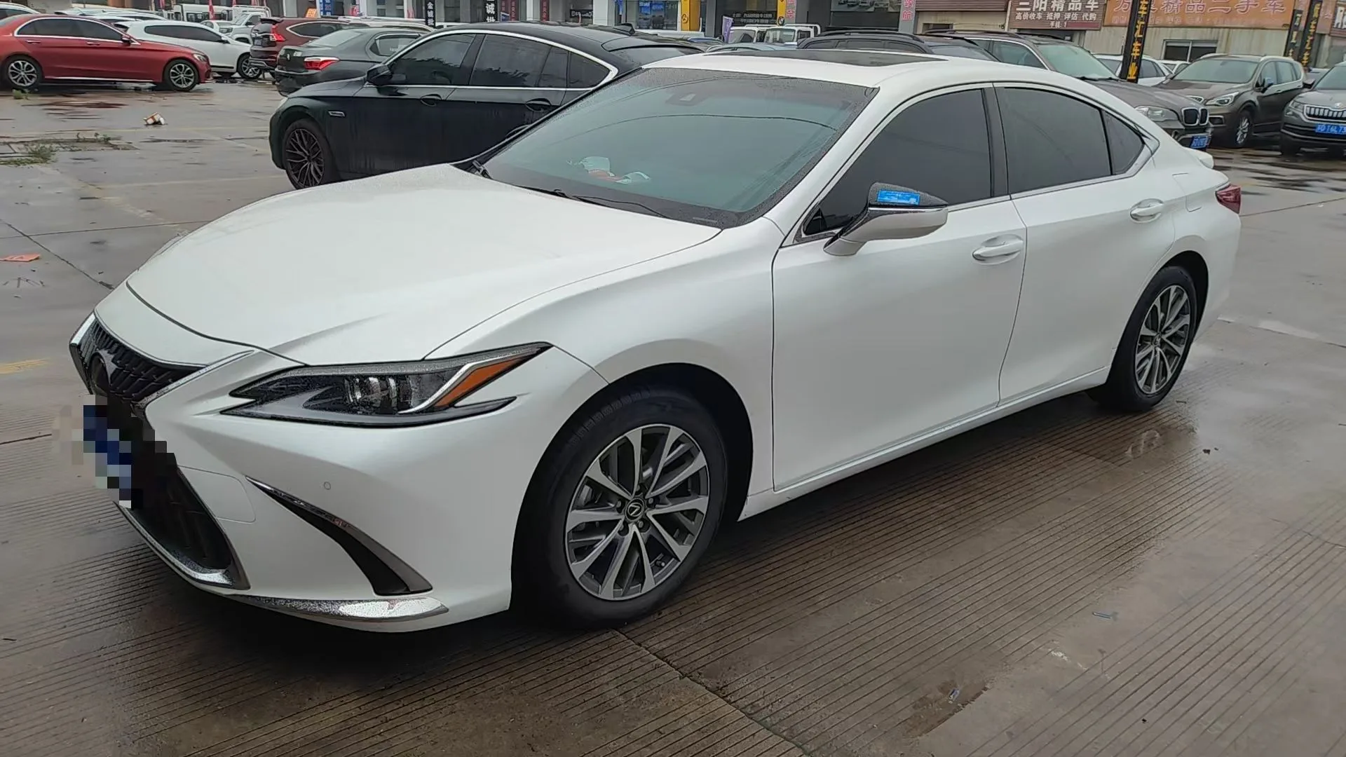 Lexus ES 2023 200 Premium Edition