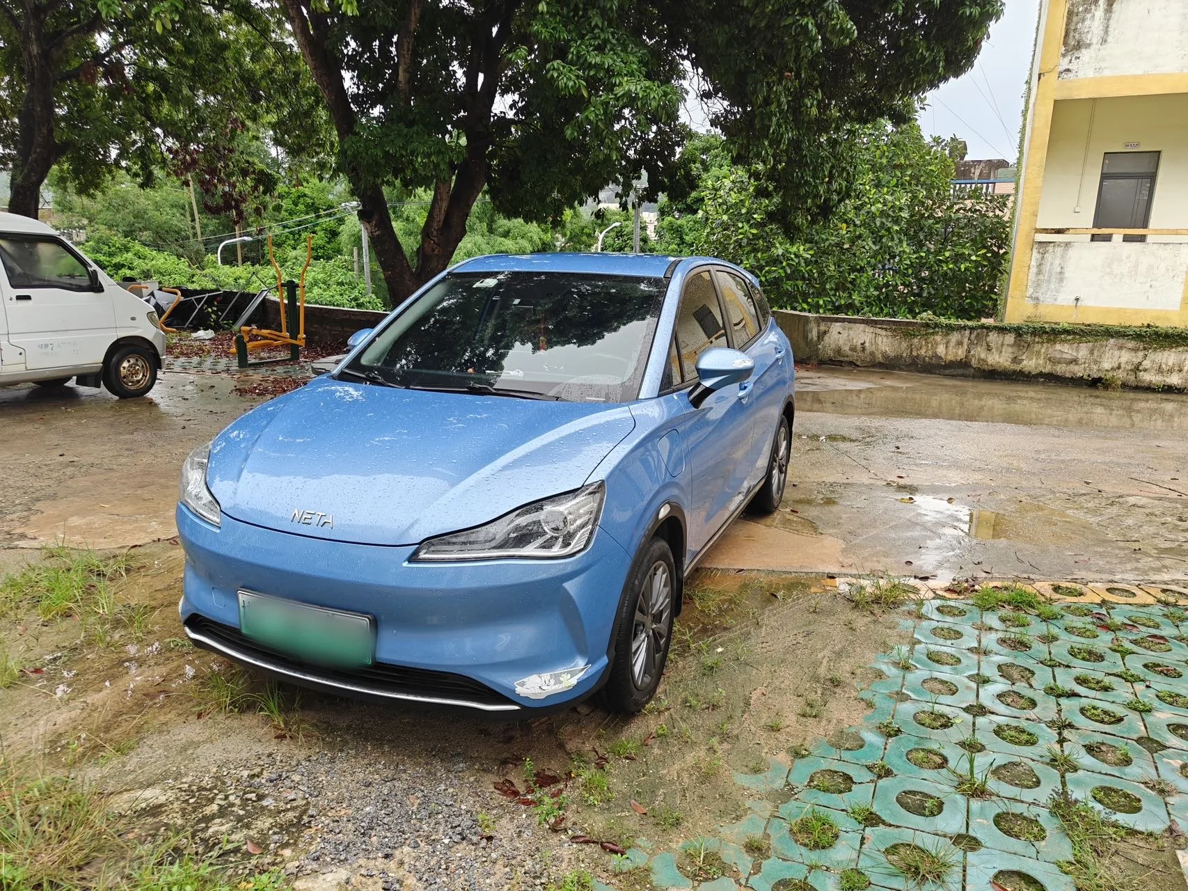 Nezha V 2022 Trendy 400 Lite