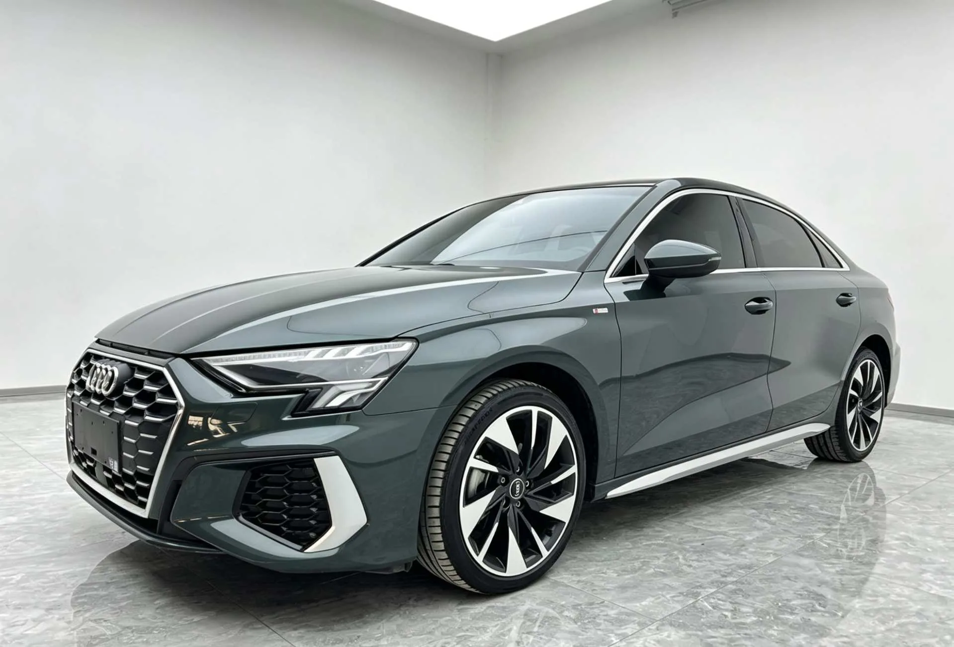 Audi 2023 A3L Limousine 1.4TFSI 35TFSI Fashion Sport (Facelift) Automatic
