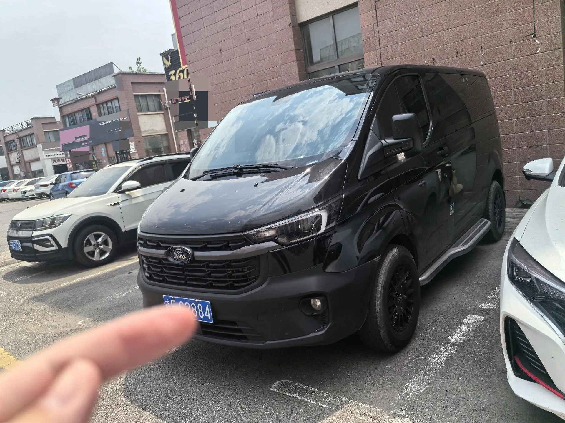 Ford 2023 New Transit 2.0T Diesel Multi-Purpose Commercial Vehicle, Short Wheelbase, Low Roof, 5/6-Seater, Automatic Transmission