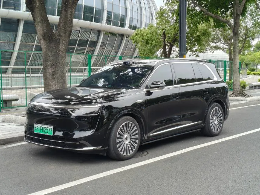 Wenjie M8 2025 Range Extended Max+ Version 53.4kWh 6-Seater