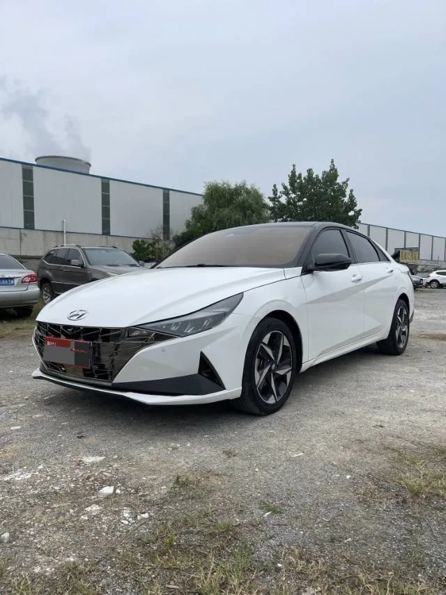 Hyundai Elantra 2021 240TGDi DCT LUX Premium Edition