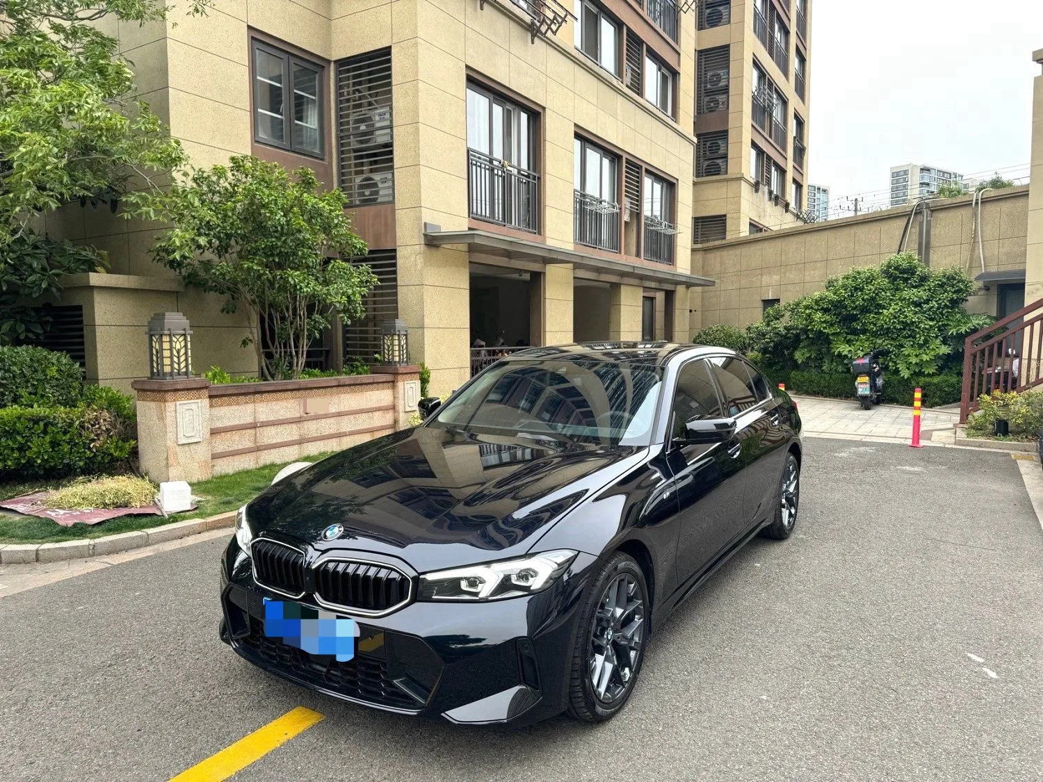 2025 BMW 3 Series 330Li 2.0T M Sport Shadow Edition Automatic