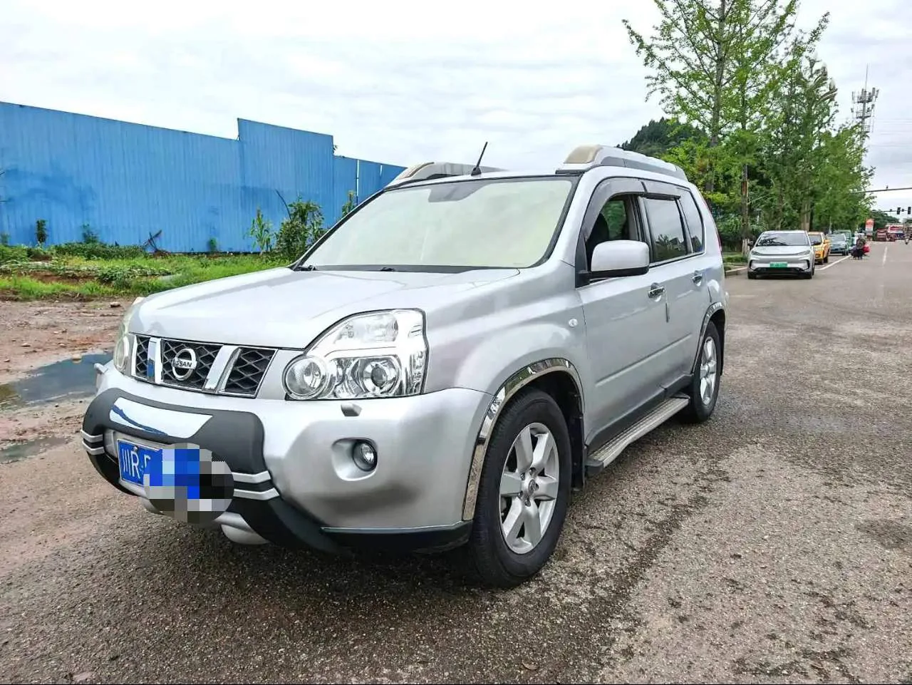 Nissan X-Trail 2010 2.5L CVT Luxury 4WD