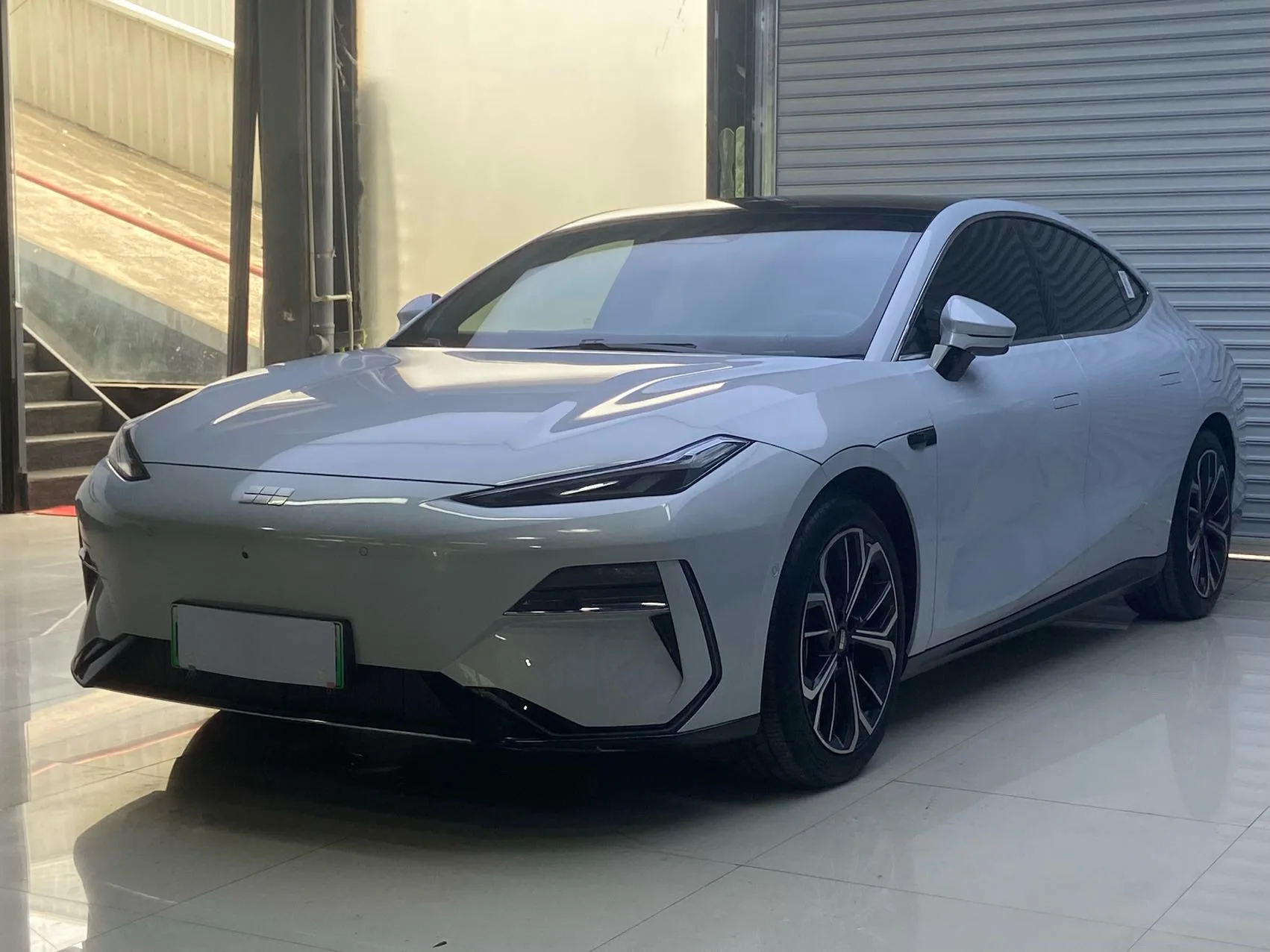 Geely Galaxy 2025 E8 700km Long-Range Intelligent Driving Edition Automatic