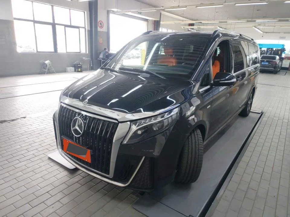 Mercedes-Benz V-Class 2022 V 260 L 2.0T Premium Edition Automatic