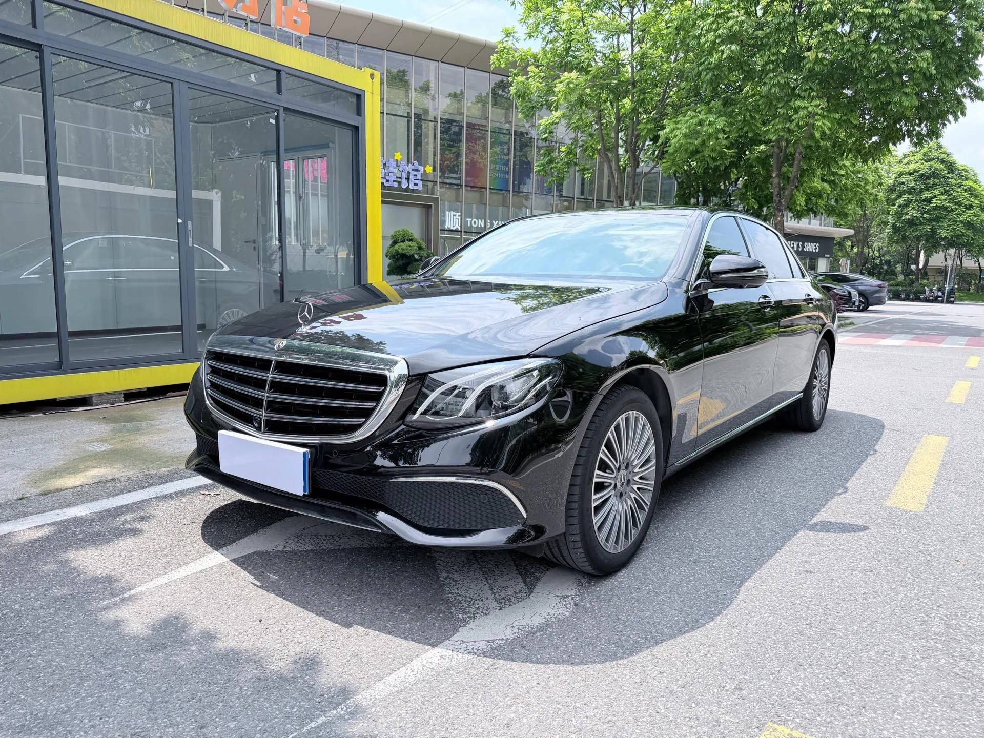 Mercedes-Benz E-Class 2020 E 300 L Fashion Edition