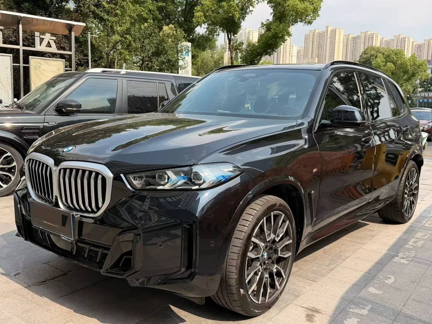 2023 BMW X5 xDrive40Li 48V 3.0T M Sport Shadow Edition Automatic