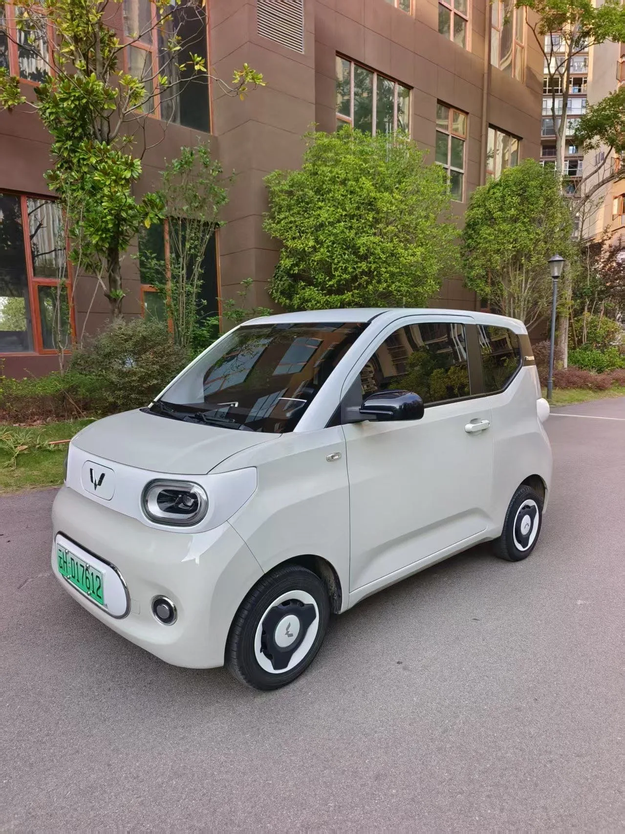 Hongguang MINIEV 2024 Macaron Model, 170km/h