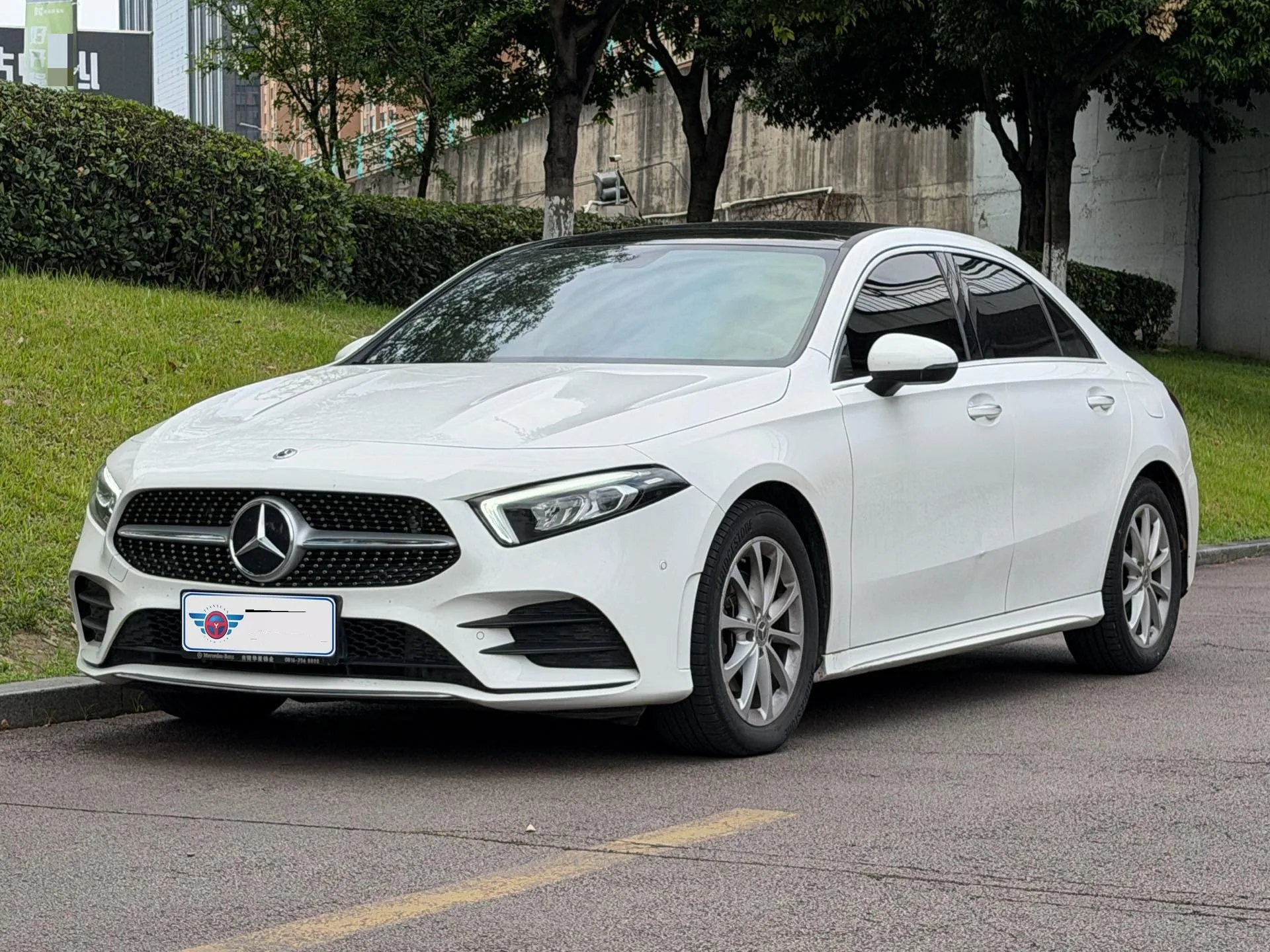 Mercedes-Benz A-Class 2021 A 200 L Sport Sedan Fashion Edition