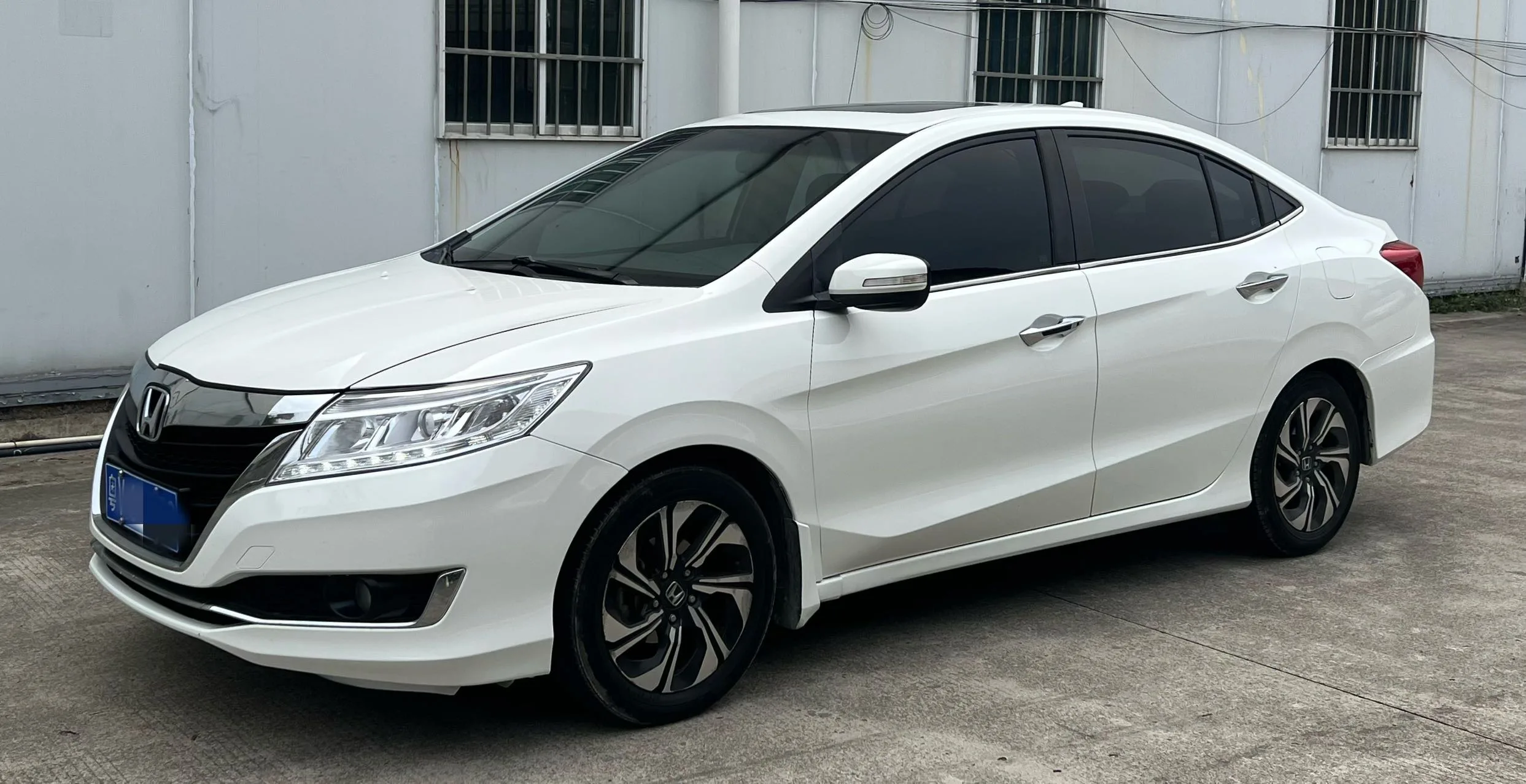 2016 Ling Pai 1.8L CVT Leading Edition