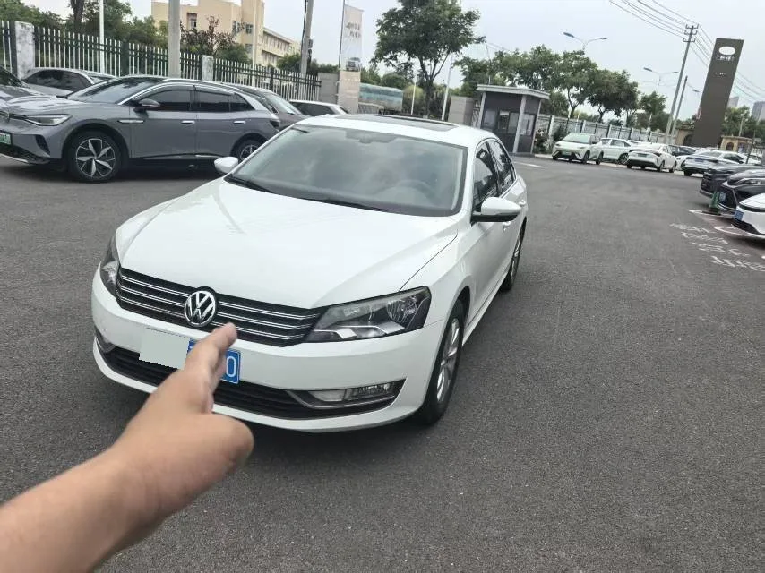 2014 Passat 1.8TSI DSG Premium Edition
