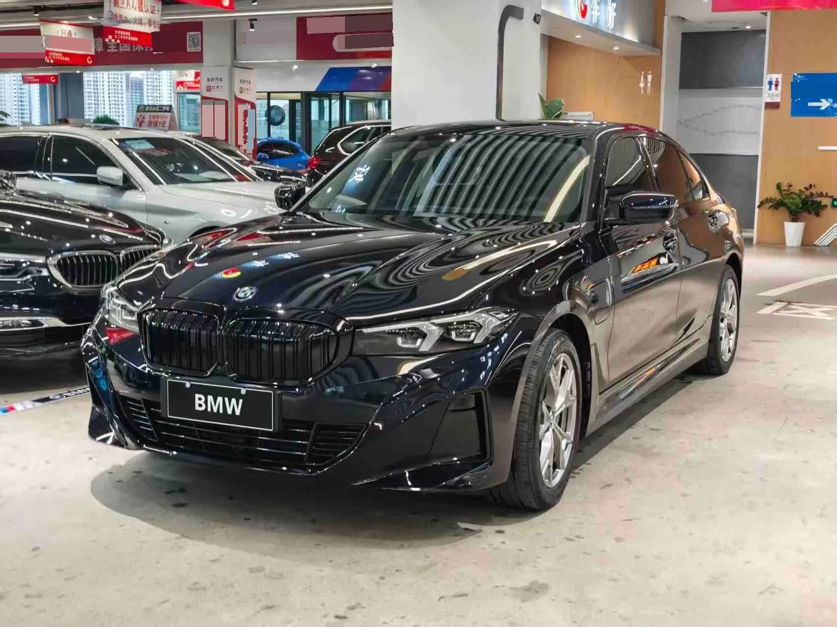 BMW 2024 i3 eDrive 35L Automatic