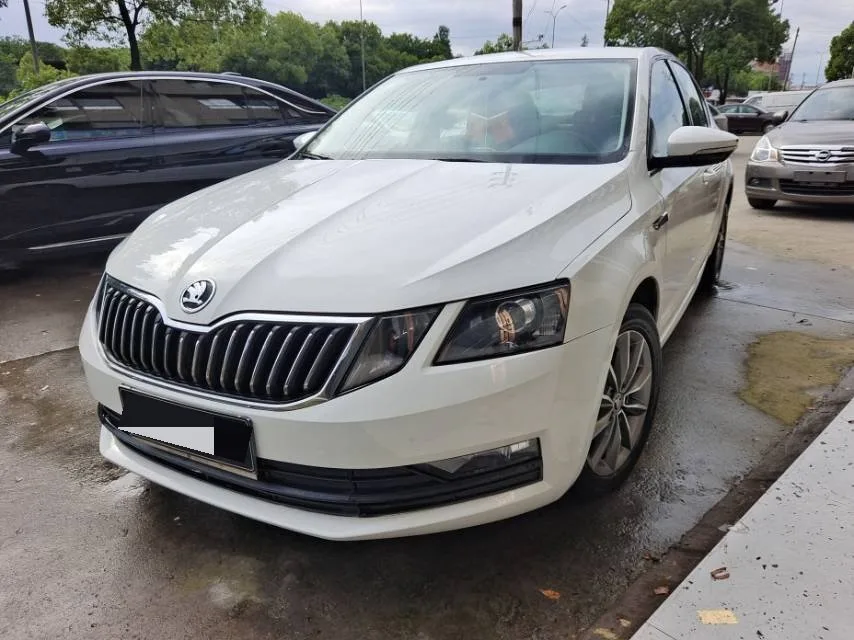 Octavia 2018 1.6L Automatic Comfort Edition