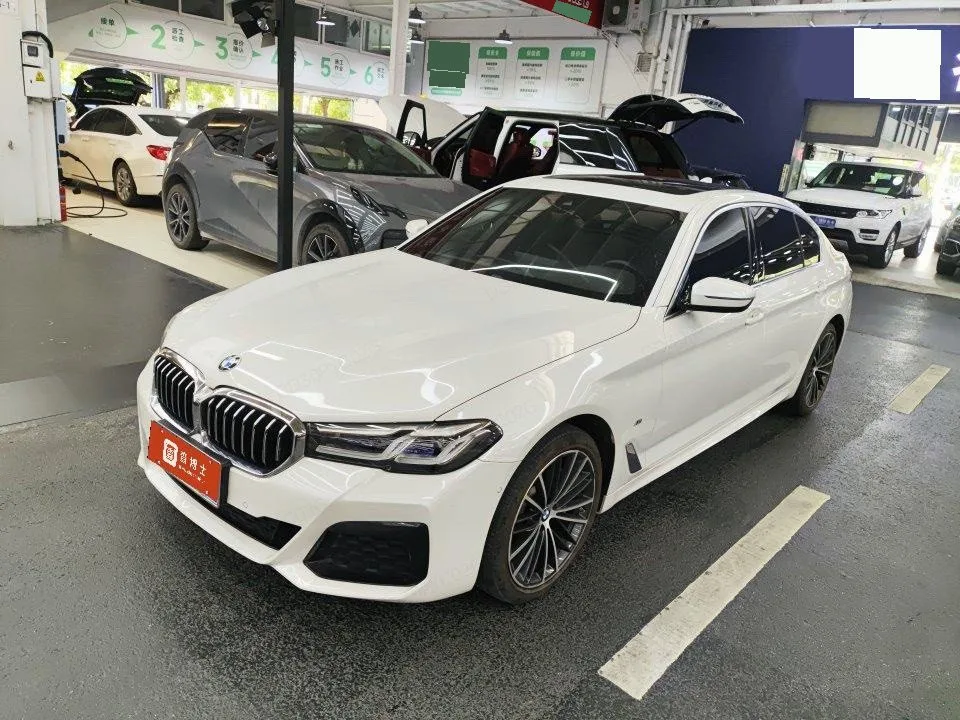 2022 BMW 5 Series Facelift 530Li Leading Edition M Sport Package