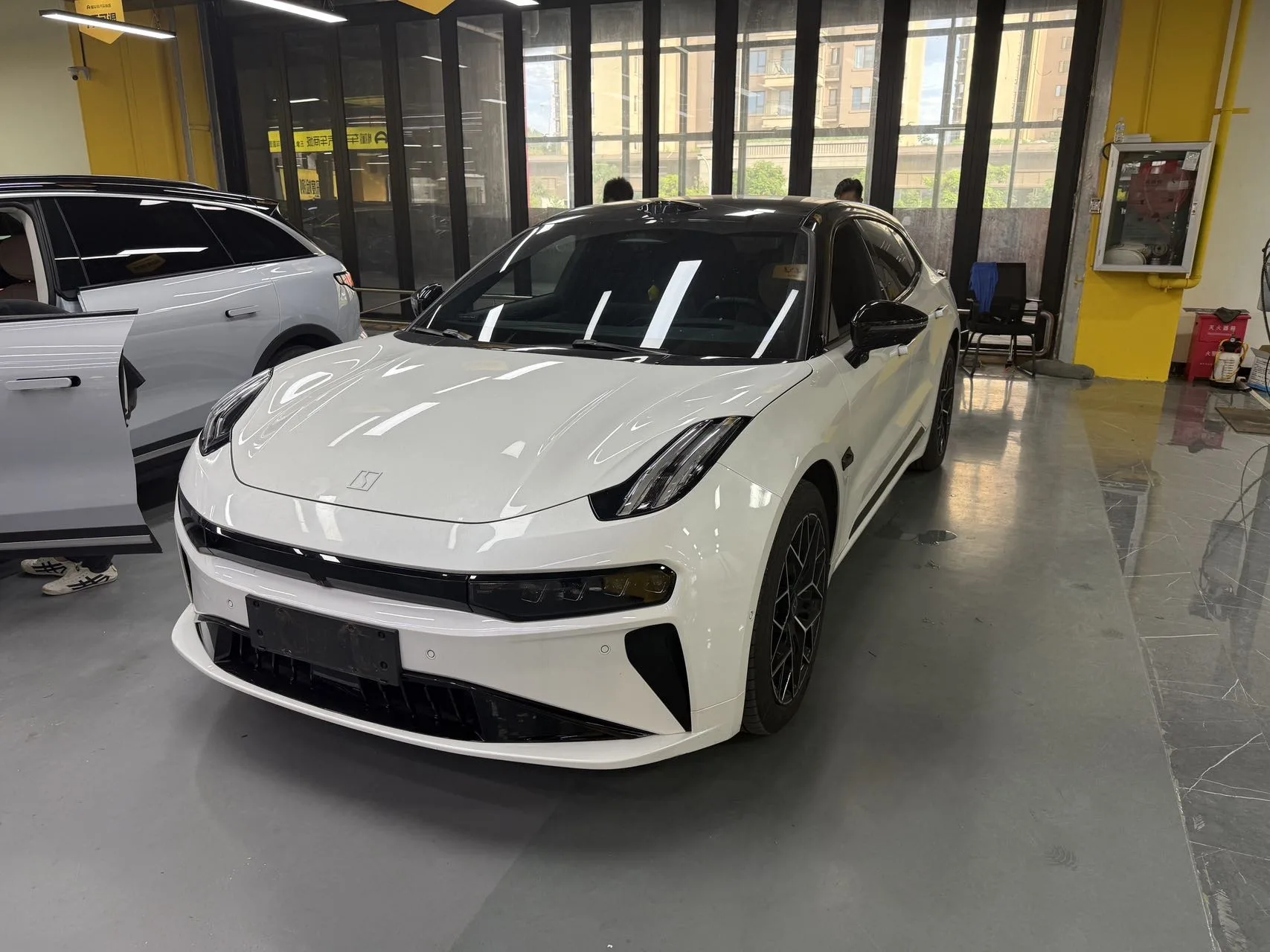 Extreme Krypton 001 2024 WE Edition 100kWh Rear-Wheel Drive