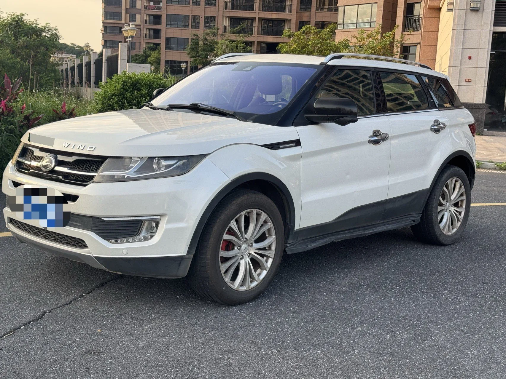 Landwind X7 2015 2.0T Panoramic Flagship Edition