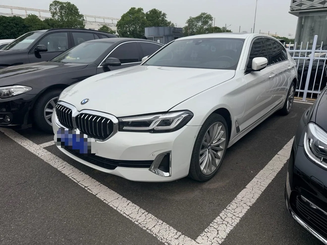 2021 BMW 5 Series 530Li Premium Line Luxury Package