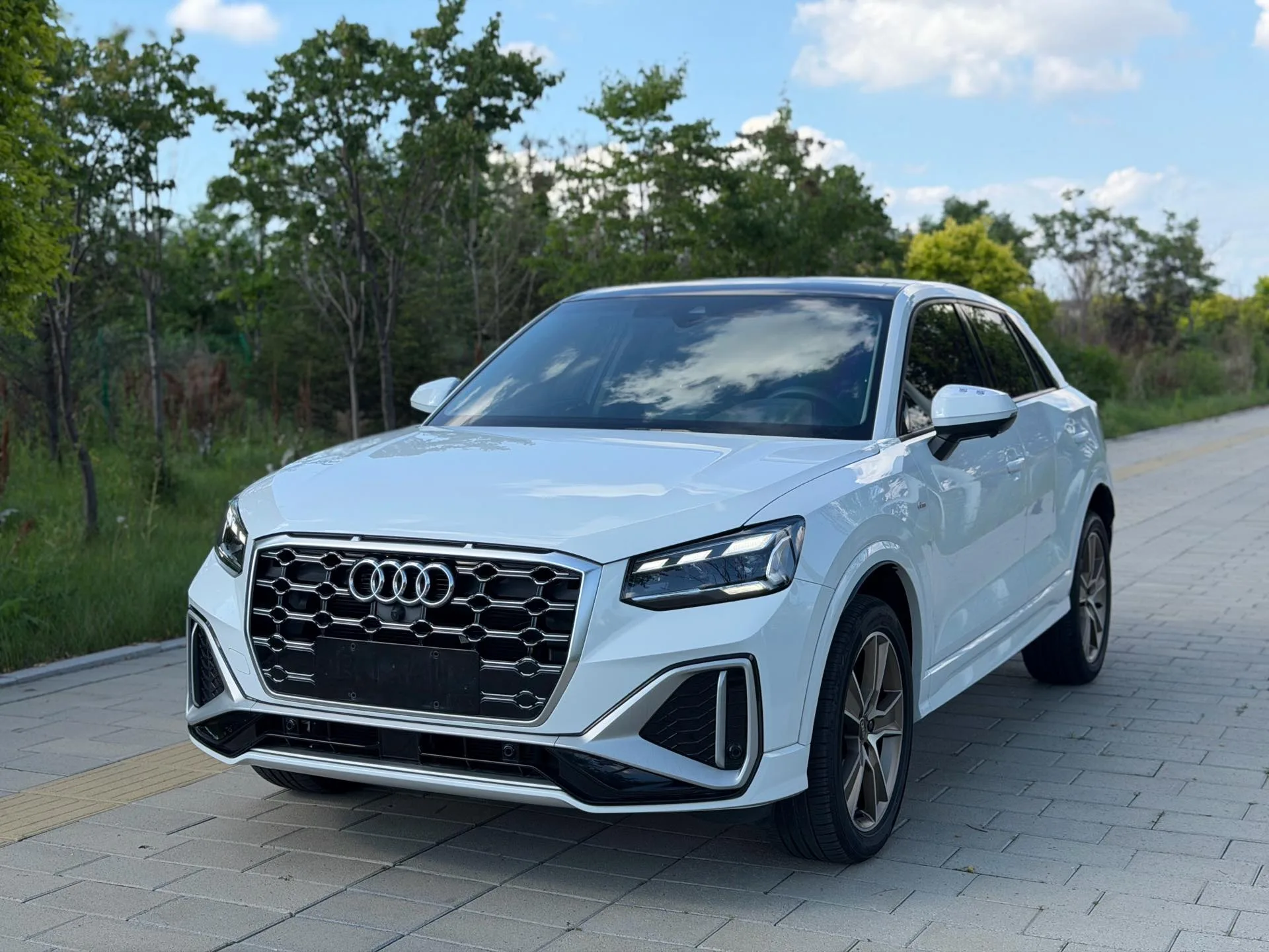 Audi Q2L 2022 35 TFSI Fashion Dynamic Edition