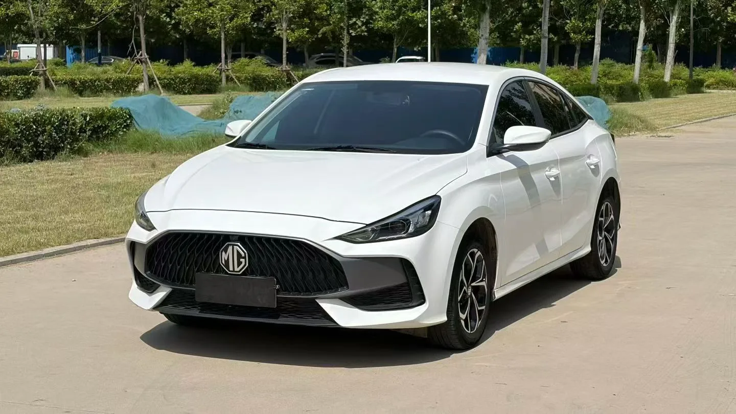 Roewe 2023 i5 1.5 Comfort Edition (Manual Transmission)