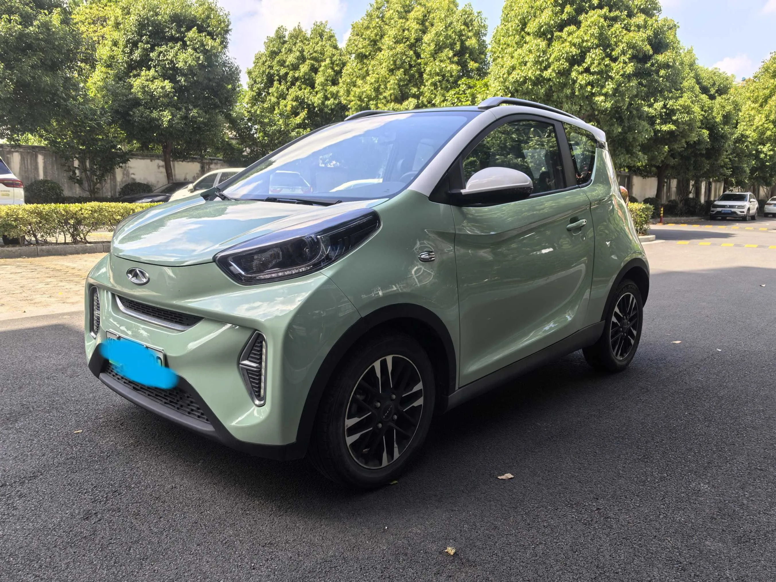 Ant 2022 Facelift, Sweet Pink, Full-Sugar Edition, Lithium Iron Phosphate, 30.7 kWh, 30 kW, 301 km
