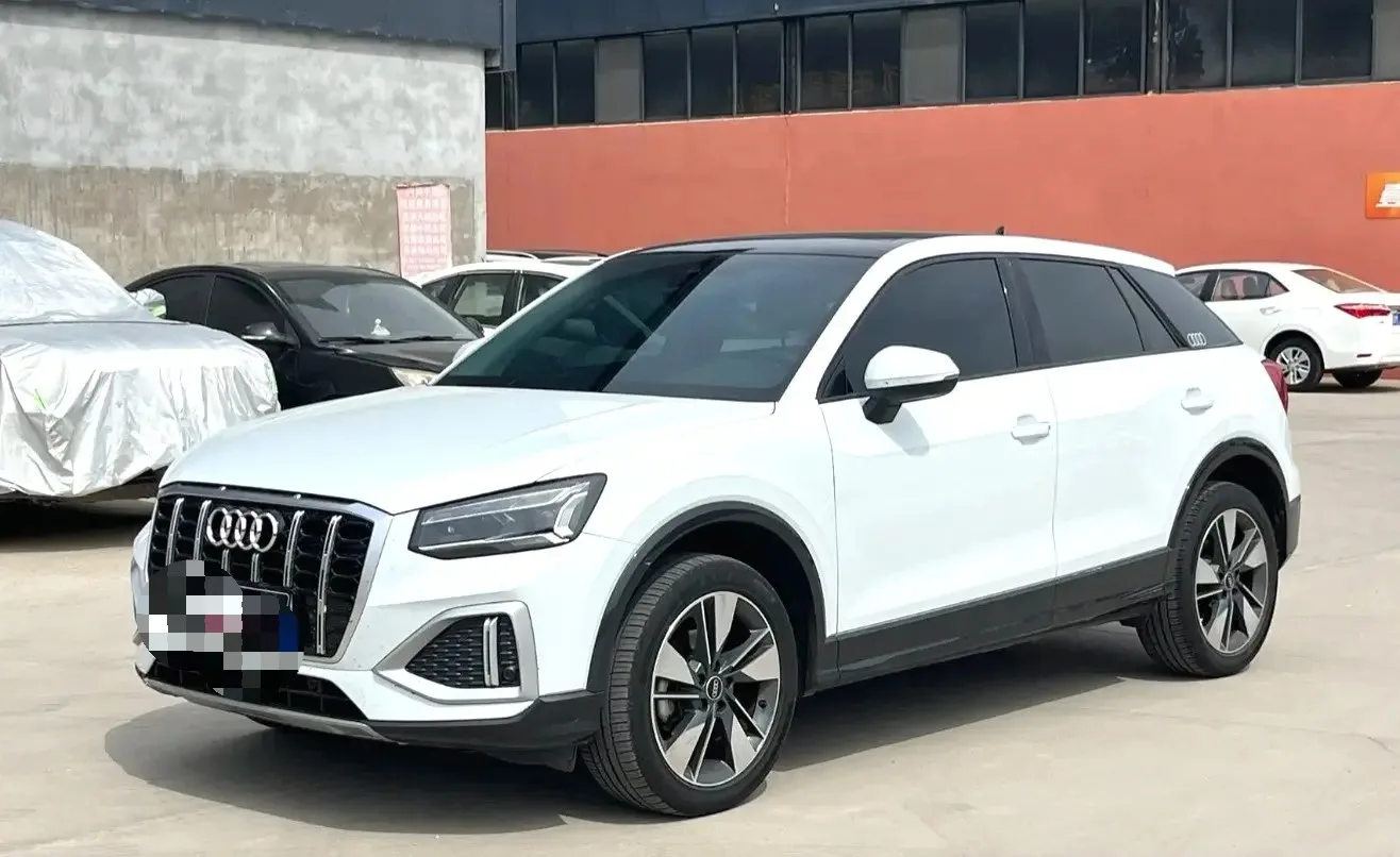 Audi Q2L 2022 35 TFSI Fashion Elegance