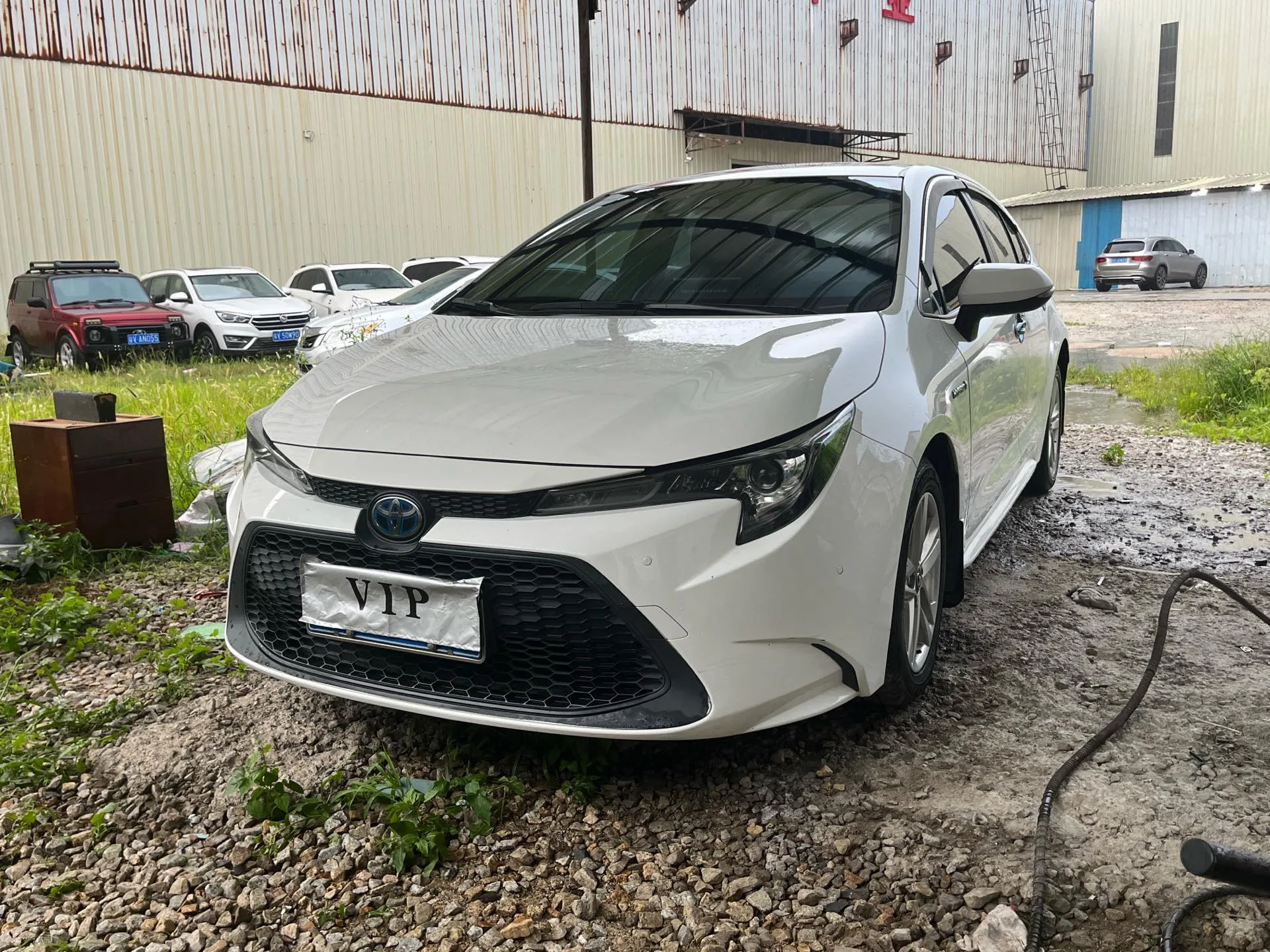 Levin 2022 Hybrid 1.8H E-CVT Leading Edition