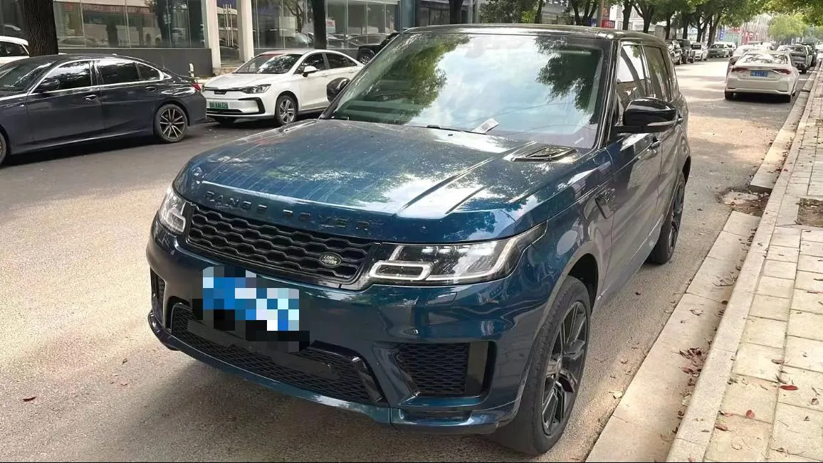 2022 Range Rover Sport 3.0 L6 Ink Blue Luminous Edition