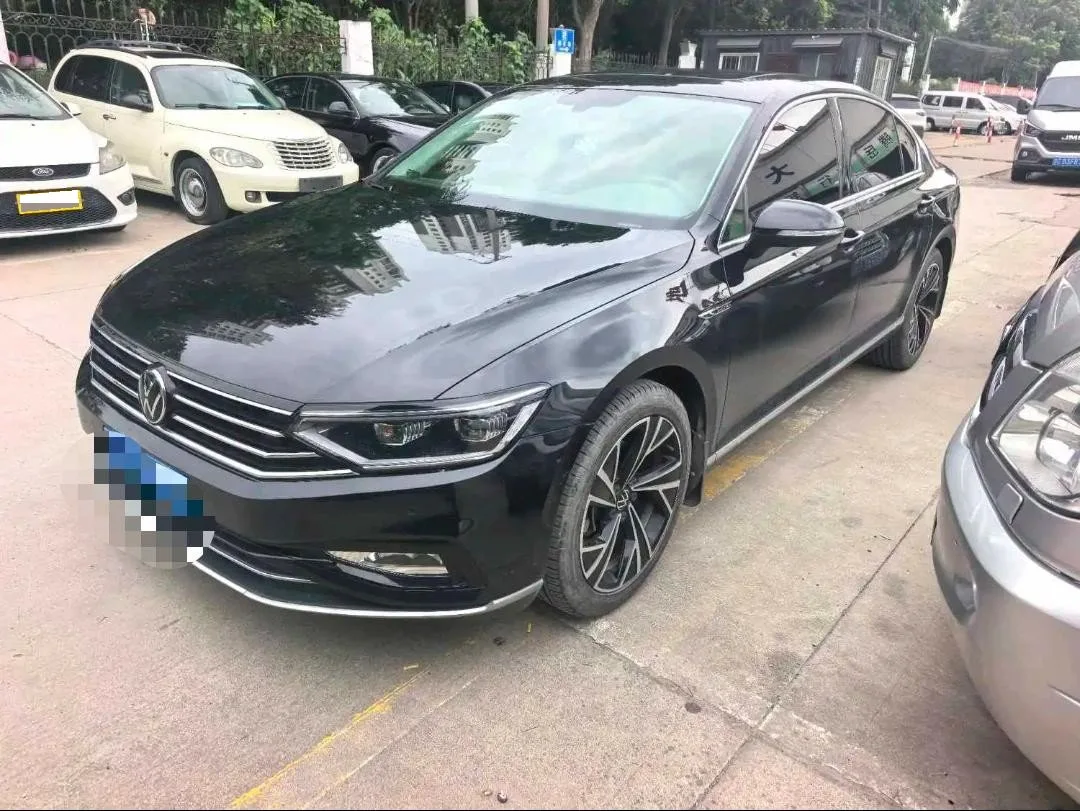 Volkswagen Passat 2021 330TSI DSG 30th Anniversary Edition